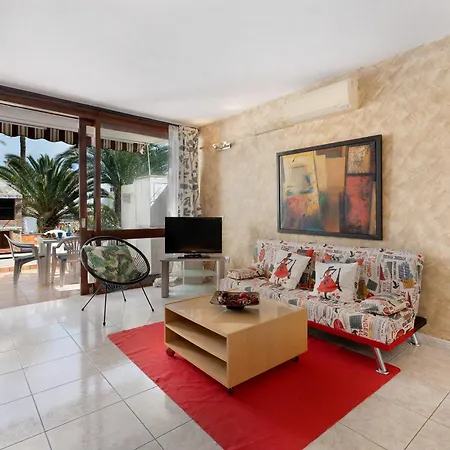 Apartment Aaron Beautifull House