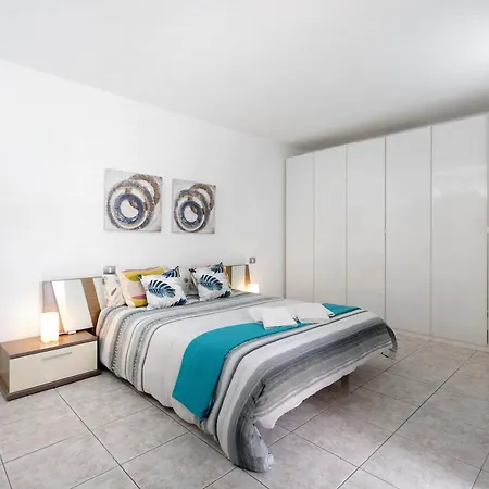 Aaron Beautifull House Apartament